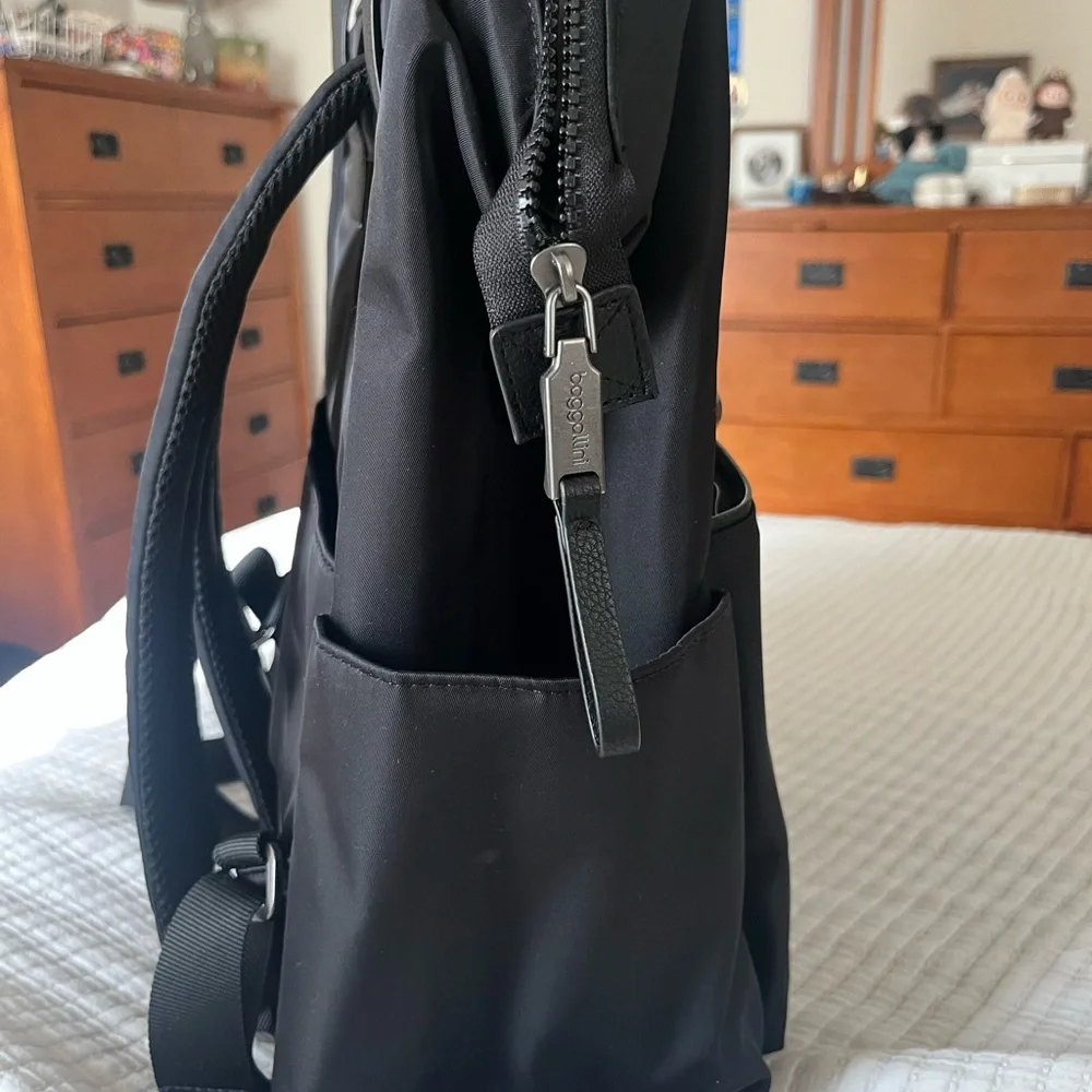 Baggallini Soho Backpack / Work Bag – NWT - Picture 5 of 7